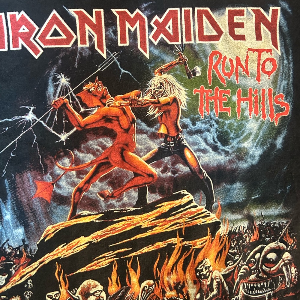 Iron Maiden 'Run to the Hills' Graphic Tee